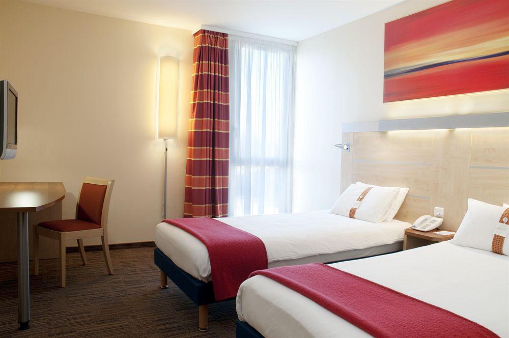 Holiday Inn Express Saint-Nazaire By Ihg Номер фото